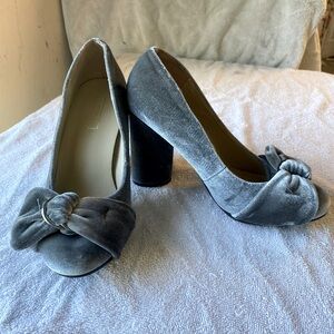 Yoki Thick Heel Smokey Grey
